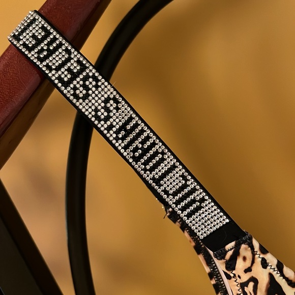 VICTORIA’S SECRET Bling It Leopard One Piece Swimsuit - Picture 3 of 10